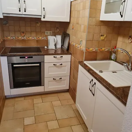 Fischer Haus Apartman *