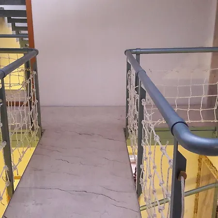 Fischer Haus Apartman *